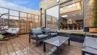 Luxurious 5-Bedroom Retreat Near Tottenham Hotspur Stadium
