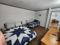 3Br on Sxs Snowmobile Trail w/Full Bar, Walk to Dining &Bars, Near Mtu &Houghton