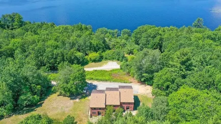 Views! Cozy, Private 3Br Condo with Lake Access!