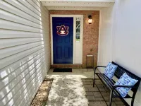 JET'S HANGAR:  WALKABLE, PET-FRIENDLY, RENOVATED Game Day Townhome!