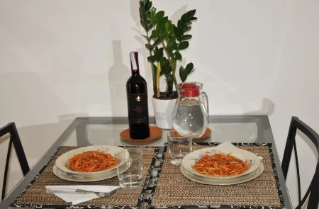 Lovely days in Ostia. Comfortable apartment, calm and bright, near the Metro Отели рядом со станцией Ferrovia Roma-Ostia-Lido