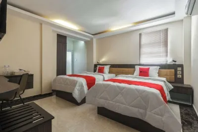 RedDoorz Plus @ Boulevard Panakkukang Các khách sạn ở Panakkukang