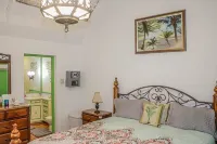 Seven Palms Villa