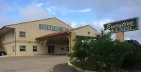 Executive Inn Schulenburg Отели рядом с достопримечательностью «Heritage Society Museum-Weimar»