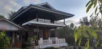 Simeulue Nanik Surfcamp Hotel dekat Sinabang,Simeulue,Aceh,