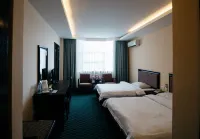Traders Inn Hotels near Gadong Night Market