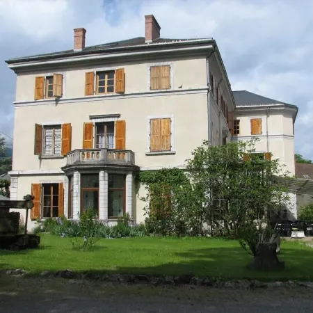 Hotel du Parc - Manoir du Baron Blanc Отели в г. Фаверж