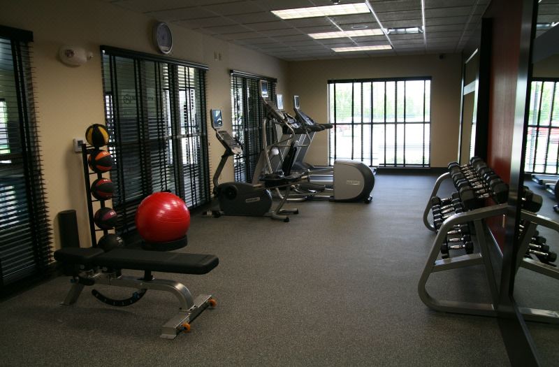 Hampton Inn & Suites Detroit/Airport-Romulus photo 2