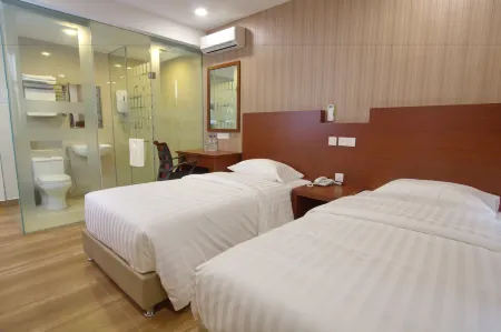 Elegant Hotel Отели рядом с достопримечательностью «Stadium Hockey UTHM»