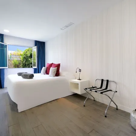 Seven Hotel & Wellness - Gay Men Only
