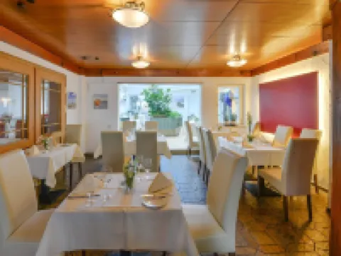 Mayers Waldhorn - Gerhard Mayer Hotels in Kusterdingen
