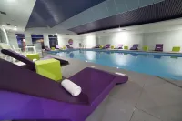 Hotel Plaza - Site du Futuroscope Hotels in Шассней-дю-Пуату