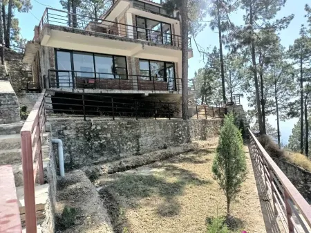 BluSalzz Escapade, Lansdowne - Uttarakhand Отели рядом с достопримечательностью «Green Field»