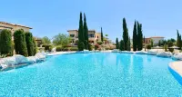 Apartment CC12 - Pyrgos - مسبح