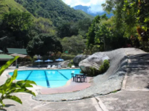 Hostería Río Escondido Hoteles en San Jerónimo