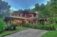 Casa na Serra de Mulungu Por Carpediem