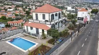 Sea and Sun 4 You - Villa Oliveira - Infinity Pools