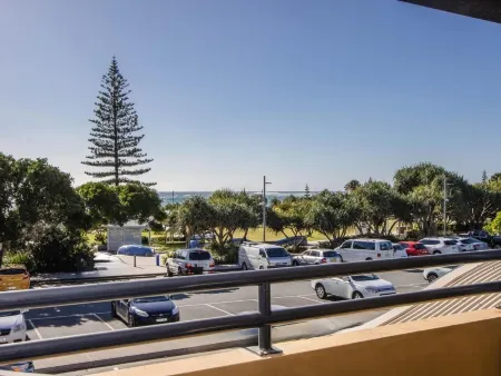 Beachfront Apartment in Kingscliff