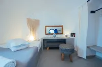 Blu Blanco Cave House by Blu Bianco Vacation Rentals Hotel dekat Ammoudi Bay
