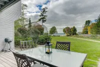The Shores Beach Front Condo Unit 5593 Hôtels à : Acme Township