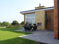 Cozy Garden Home w Fireplace فنادق في Bemelen