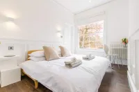 Host & Stay - All Saints Green Cottage - balcony