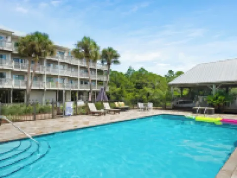 2 Minutes to the Beach & Dog Friendly - Sleeps 4 Hotels in Santa Rosa Beach