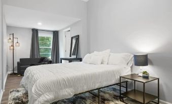 Recently Renovated Chic Durham Farmhouse