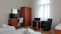 Residence Dykova - Former Pension Jana, Domov Mládeže - 2-Star
