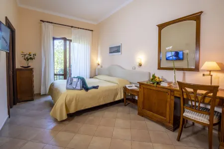 Il Roseto Отели рядом с достопримечательностью «Собор Святых Филиппа и Иакова»