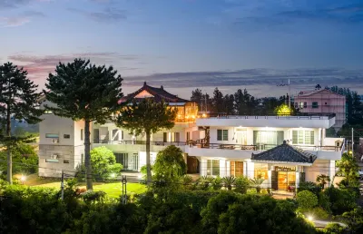 Harry and Sodam Pension Hotels in Чечжу