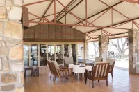 Dornhügel Guestfarm - Bãi đậu xe