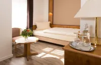 Hotel Piazza Hotels in Dinkelsbuhl