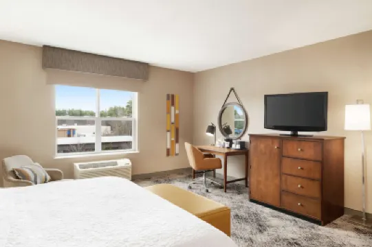 Hampton Inn & Suites Exeter Hôtels à : 