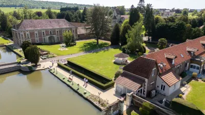 Chateau de Quesmy Hotels in Noyon