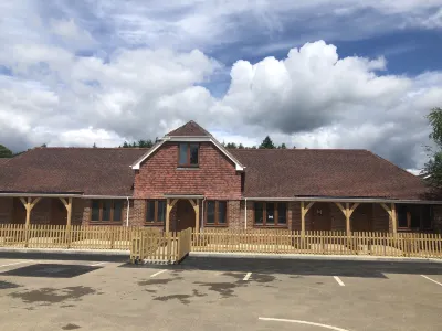 Hamilton Arms Suites Hotels in Cocking