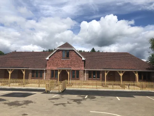 Hamilton Arms Suites Hotels in Milland