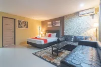 RedDoorz Plus Near Sepinggan Airport 3 Balikpapan Hotels in Balikpapan