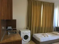 Flower Street Luxury Studios in Palm Residence - Homestays