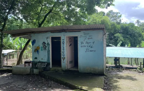 Teratai Biru River Camping Ground - Bed and Breakfasts