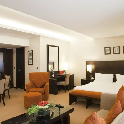 رمادا بلازا Hotels near الروشة