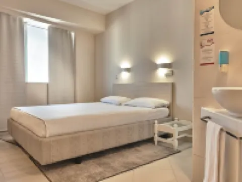 เฮลโล โรงแรม บูคาเรสต์ โรงแรมในบูคาเรสต์