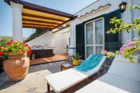 Relais 2 Pini Hotels in Anacapri
