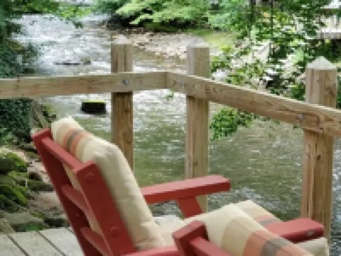 Cozy Creek Cottages Hotels in Maggie Valley