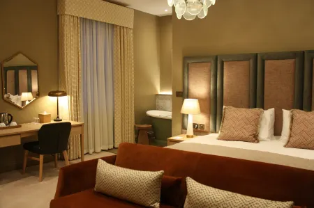 The Bell Hotel, Saxmundham