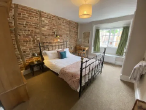 เดอะคราวน์อินน์ โรงแรมใน