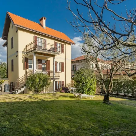 Villa Ida in Lenno with 3 Bedrooms and 2 5 Bathrooms