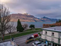 Lakeside Motel - Bjergudsigt