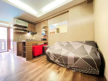 Modern and Cozy Stay 2Br Apartment at Gateway Ahmad Yani Cicadas
