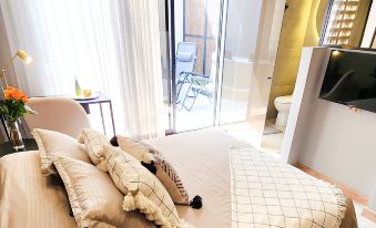 Las Lomas Luxury House